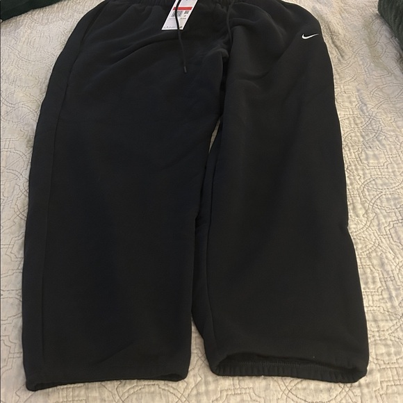 Men’s Nike Sweatpants - Picture 6 of 6